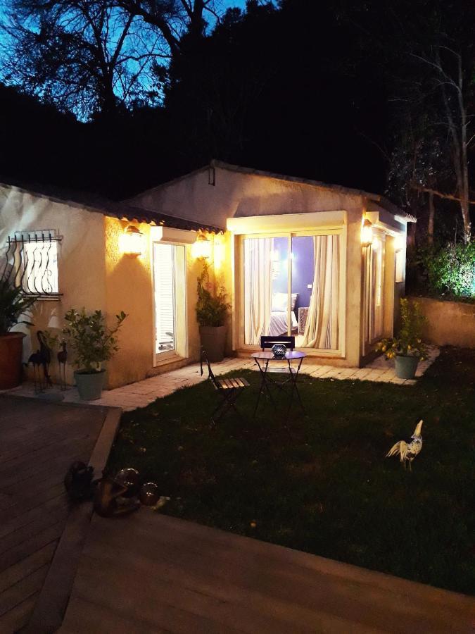 Dans Un Jardin Bb Et Jacuzzi Bed and Breakfast Mandelieu Exteriör bild