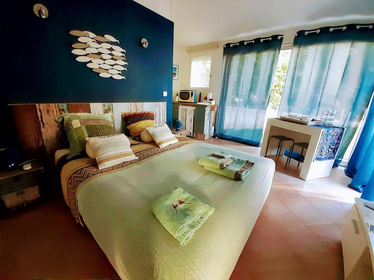 Dans Un Jardin Bb Et Jacuzzi Bed and Breakfast Mandelieu Exteriör bild