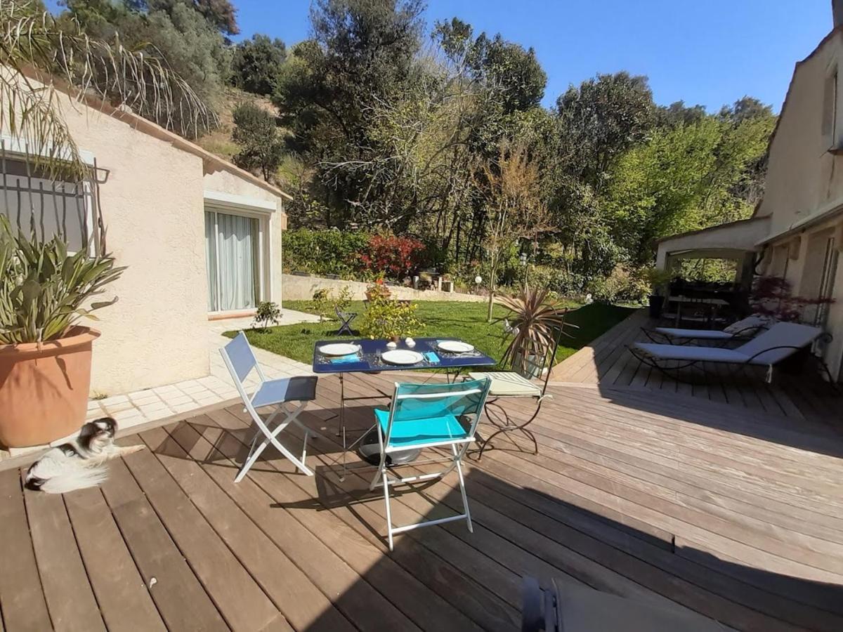 Dans Un Jardin Bb Et Jacuzzi Bed and Breakfast Mandelieu Exteriör bild