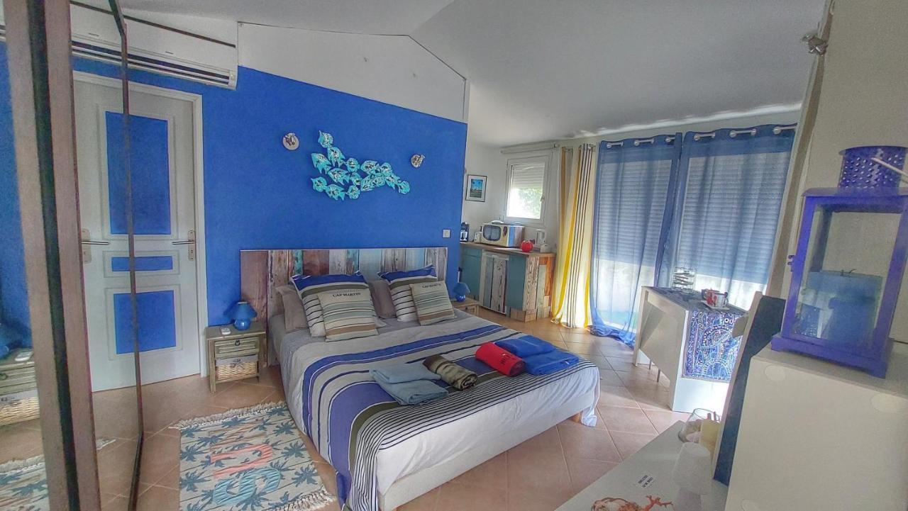 Dans Un Jardin Bb Et Jacuzzi Bed and Breakfast Mandelieu Exteriör bild