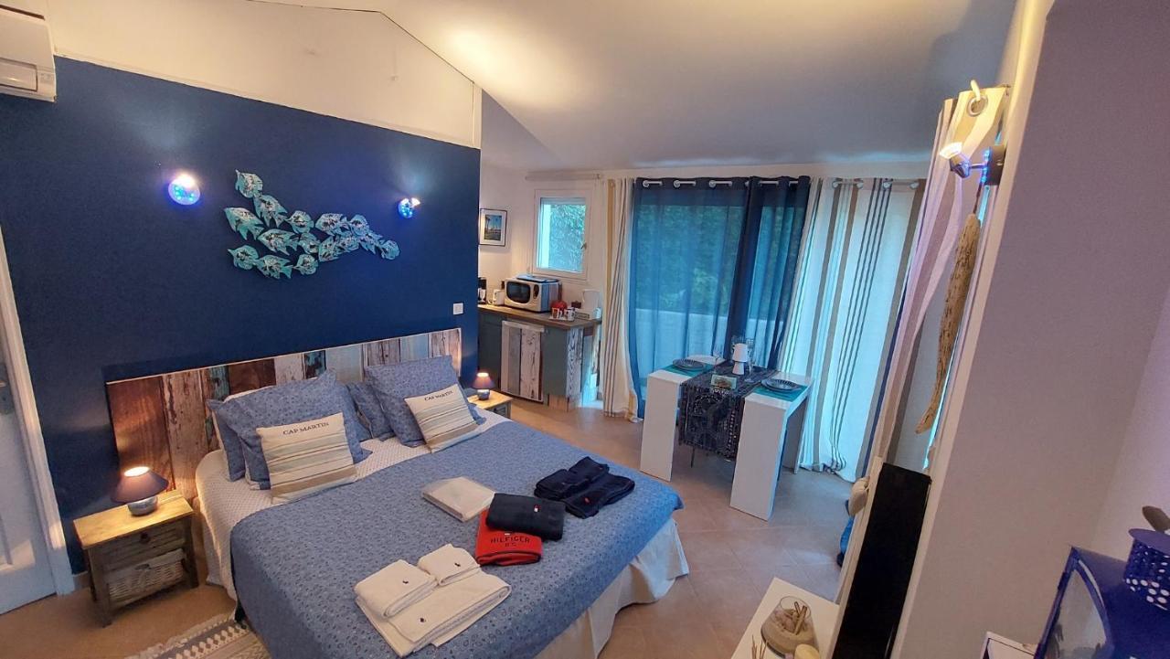 Dans Un Jardin Bb Et Jacuzzi Bed and Breakfast Mandelieu Exteriör bild