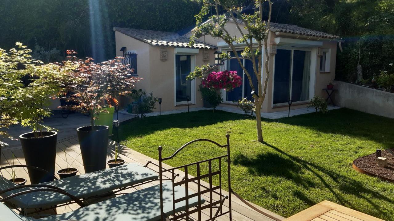 Dans Un Jardin Bb Et Jacuzzi Bed and Breakfast Mandelieu Exteriör bild